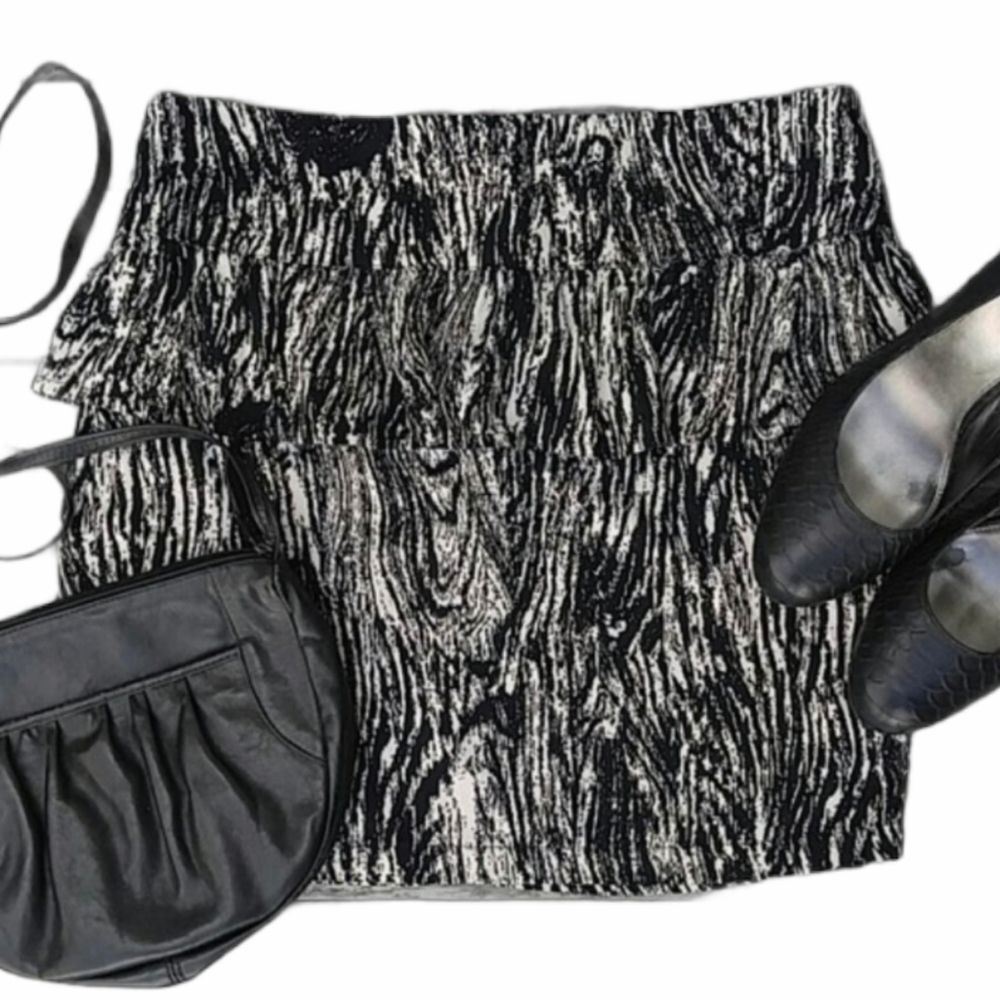 Anthropologie Hazel Peplum Mini Skirt Black and Cream Women's Large